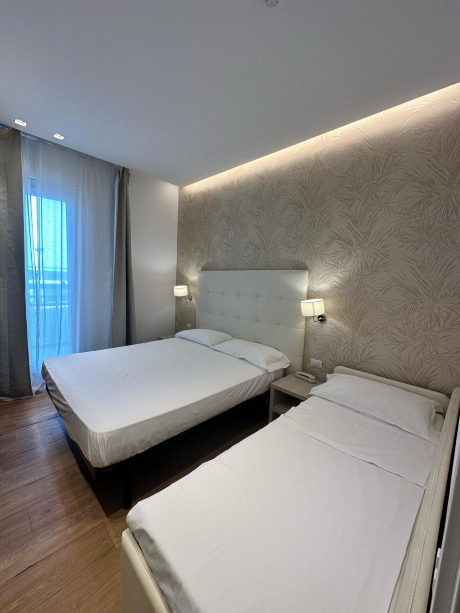 Hb Orchidea Blu Hotel 3*